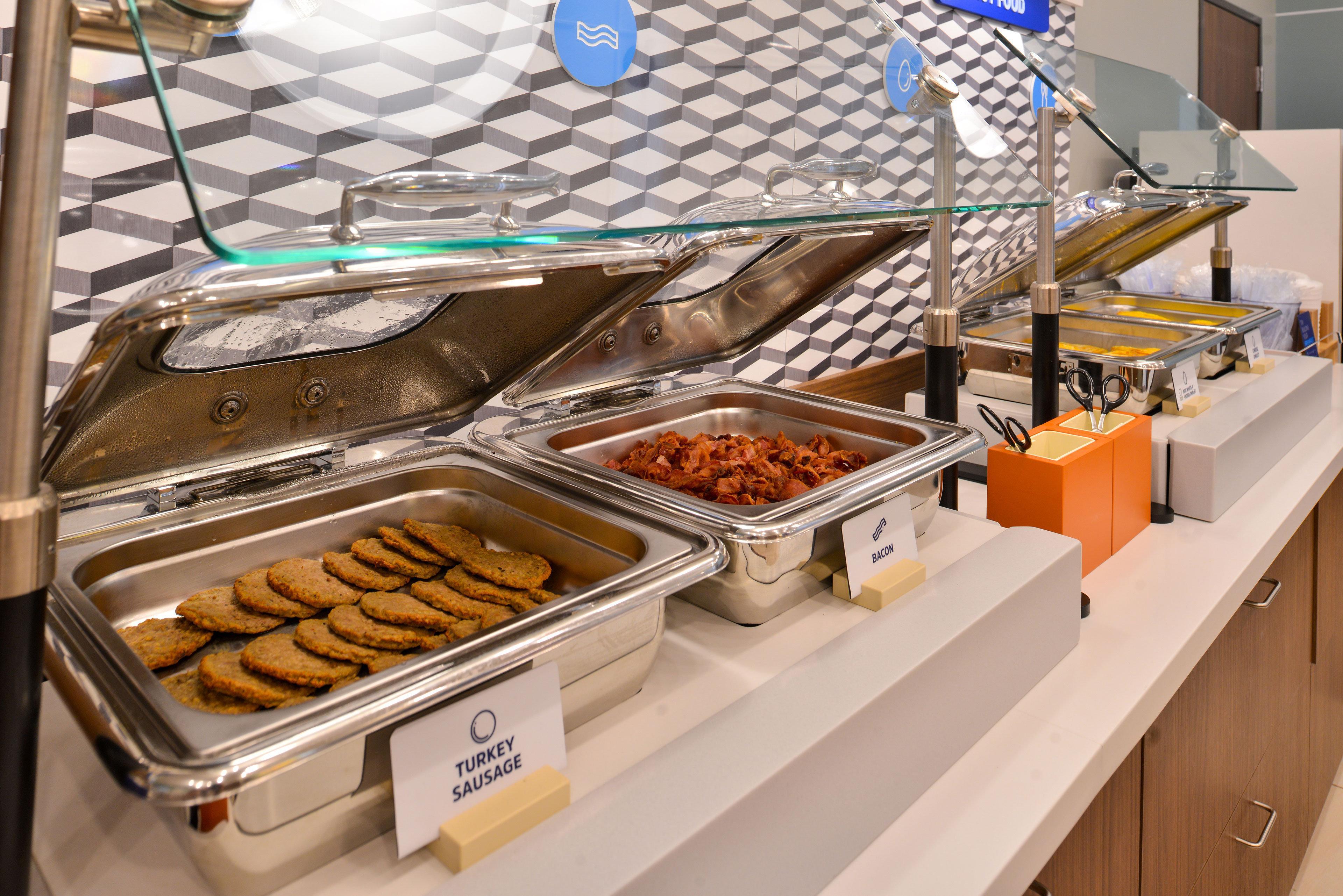 Holiday Inn Express Hotel & Suites Forest By Ihg Esterno foto