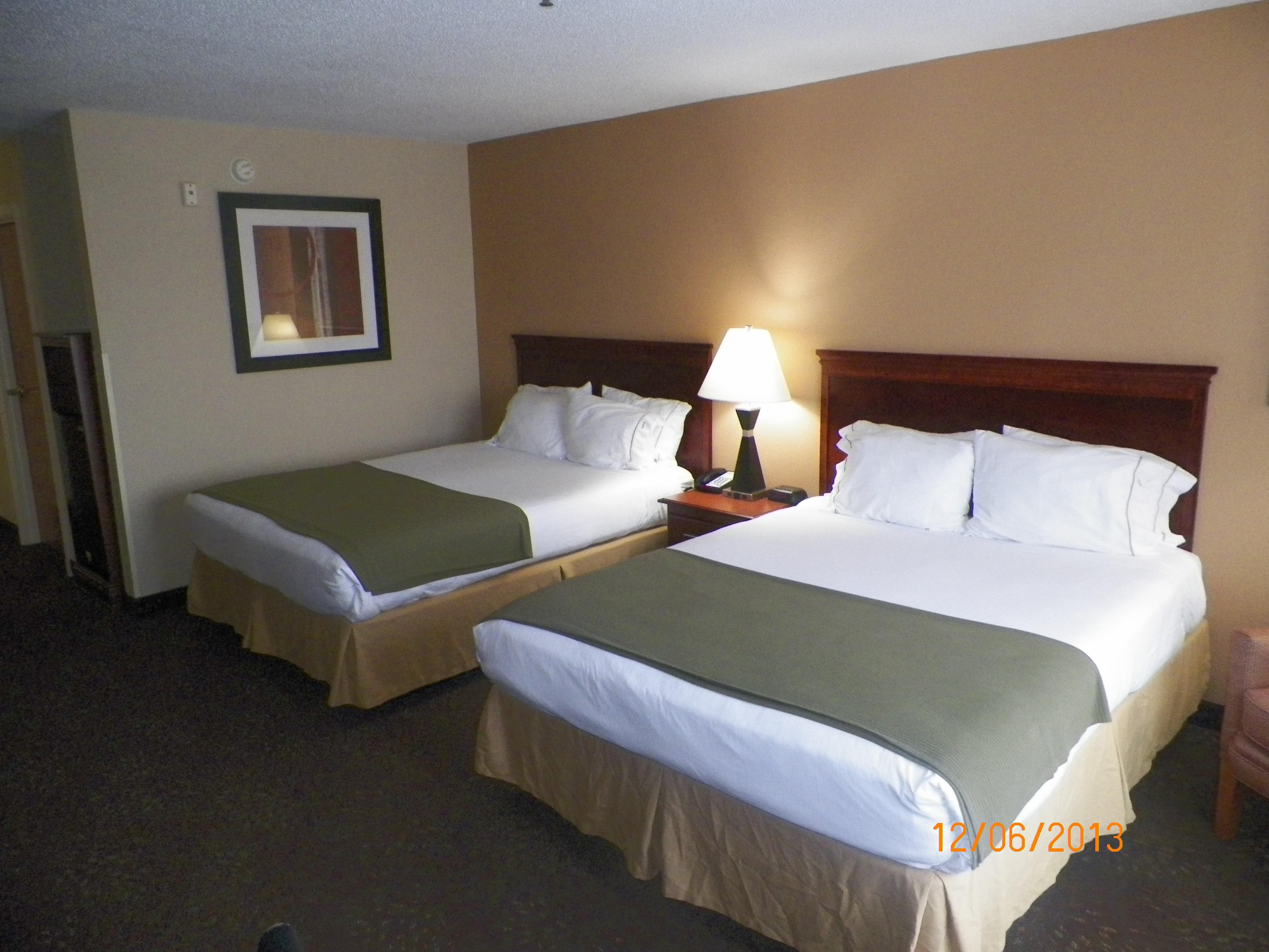 Holiday Inn Express Hotel & Suites Forest By Ihg Esterno foto