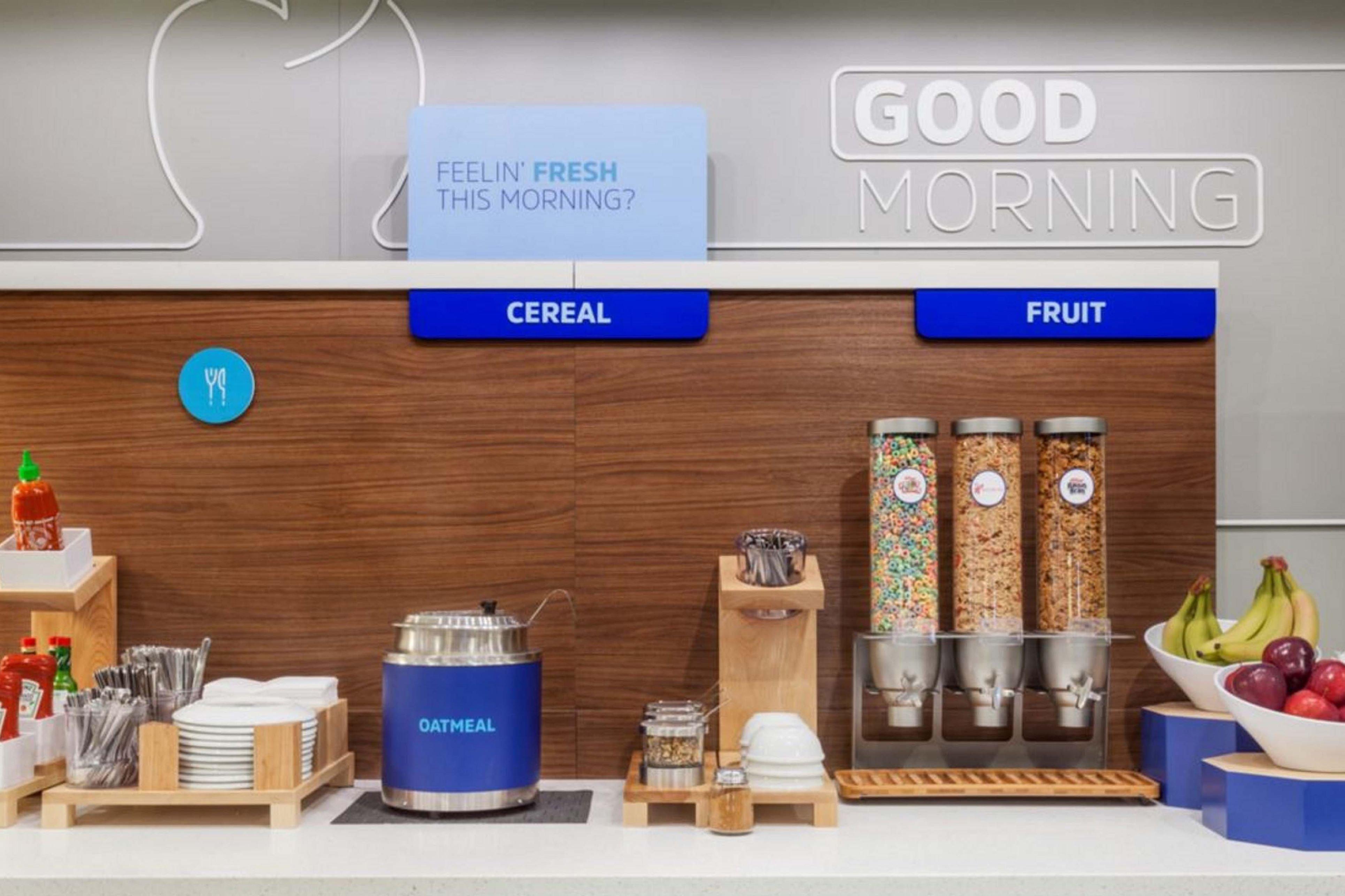 Holiday Inn Express Hotel & Suites Forest By Ihg Esterno foto